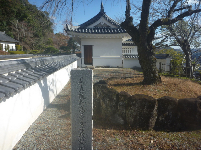 Tatsuno_Castle_10.jpg 266KB