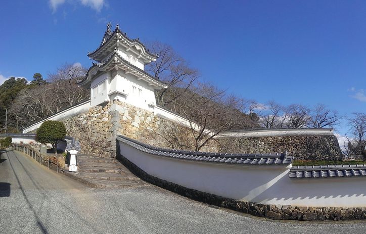Tatsuno_Castle_42.jpg 74KB