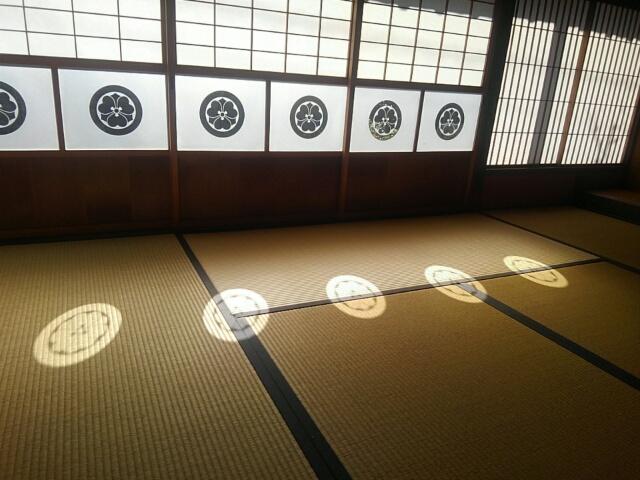 TastunoshiBukeyashiki_01.jpg 47KB